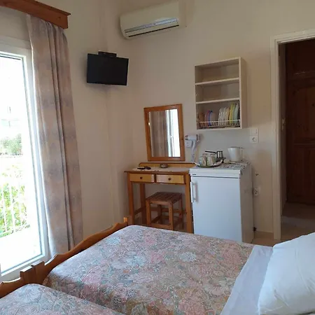 Guest house The Red Dragon Dassia (Corfu)