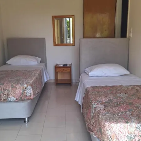 The Red Dragon Guest house Dassia (Corfu)