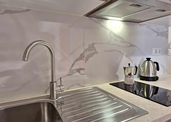 The Red Dragon Exclusive 4*