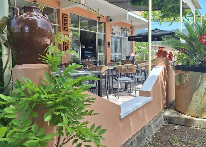 Pensionat The Red Dragon Exclusive Dassia (Corfu)