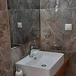 The Red Dragon Exclusive Konukevi Dassia (Corfu)