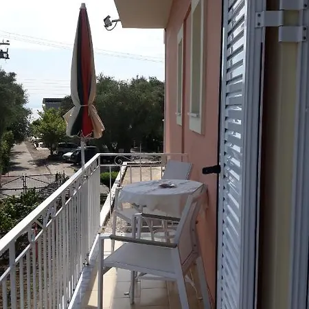 Casa de hóspedes The Red Dragon 4*