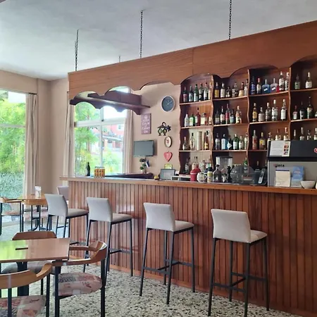 The Red Dragon Casa de hóspedes 4*